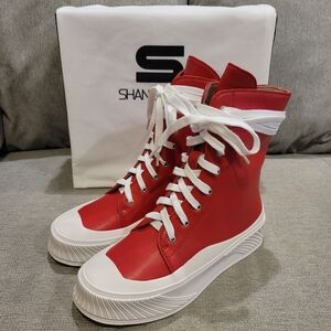 Shane Justin Fly High Top Sneakers Women's Size EU 35/US 5 Red